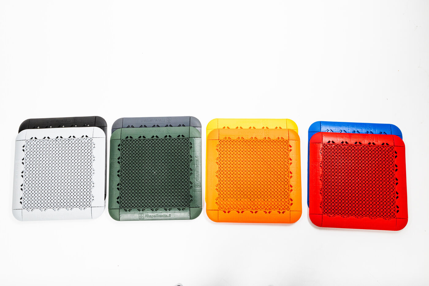 Pihapelikenttä laukaisualusta L