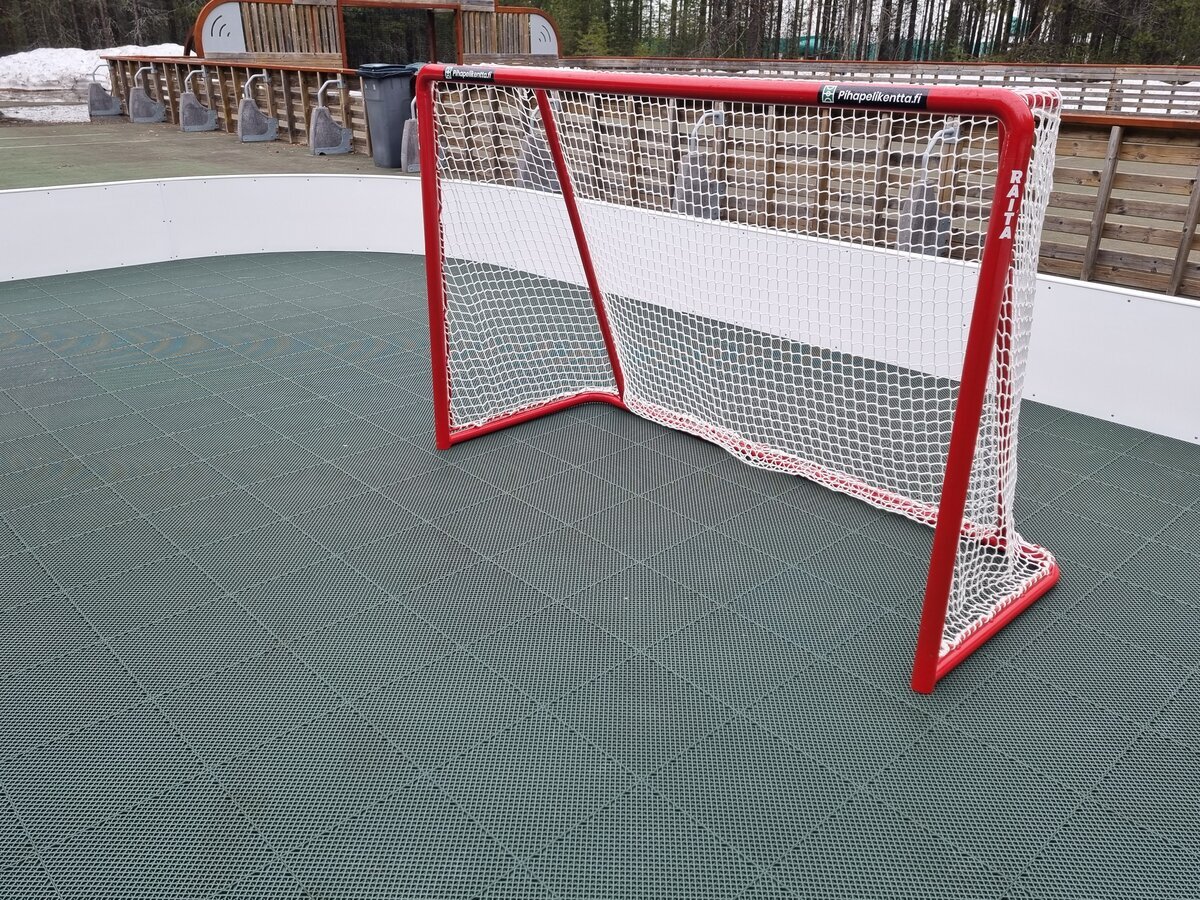 Jääkiekkomaali verkolla