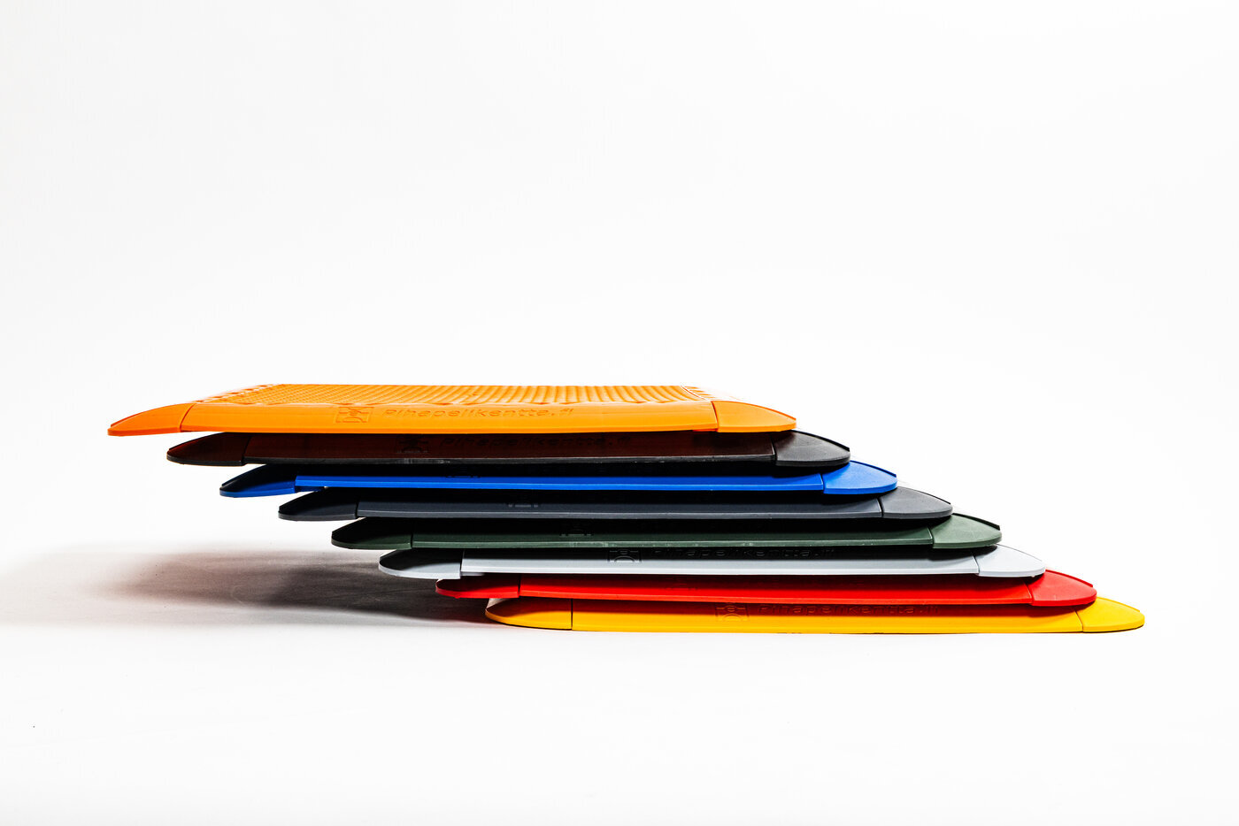 Pihapelikenttä reunalistat